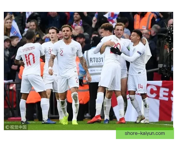 西甲欧冠资格争夺进入白热化，球队竞争力持续增强